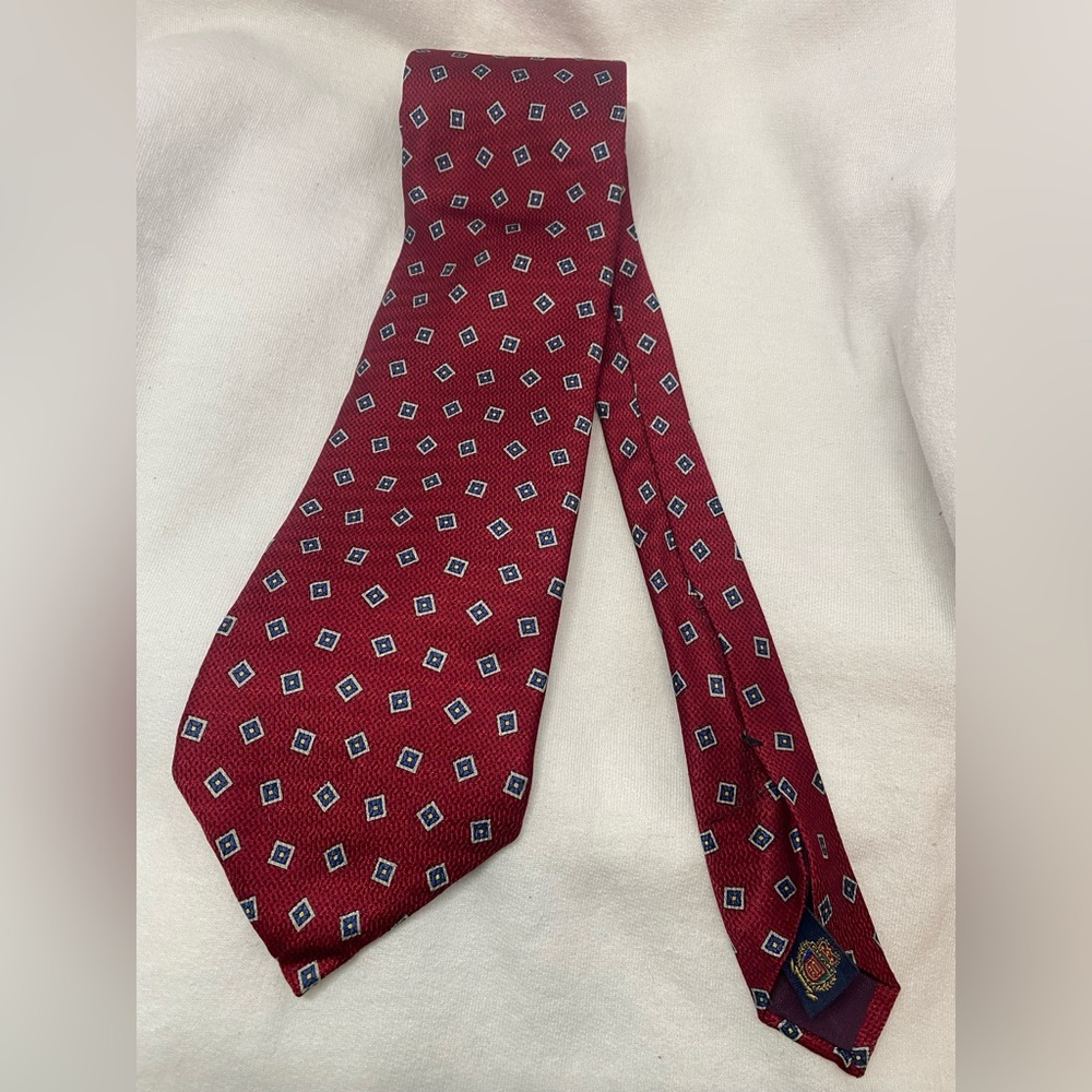 Chaps Burgundy and Blue Diamond Pattern Tie